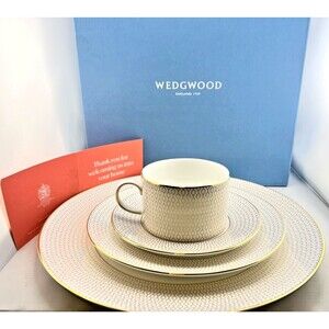 NEW Wedgwood Gio Gold 4pc Bone China Set - Cup Saucer Dinner Salad Plates White